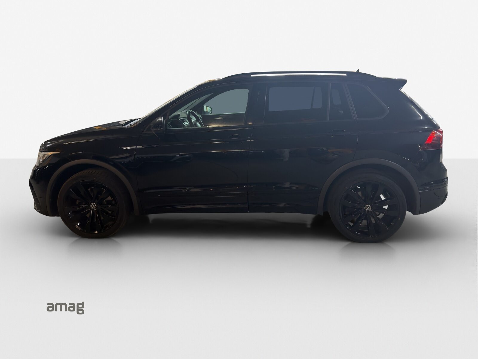 VW Tiguan R-Line SELECTION, Diesel, Second hand / Used, Automatic - 2