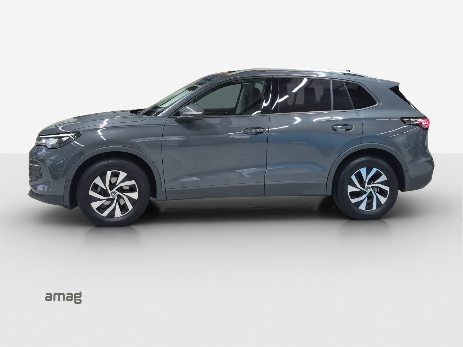 VW Tiguan UNITED, Essence, Occasion / Utilisé, Automatique - 2