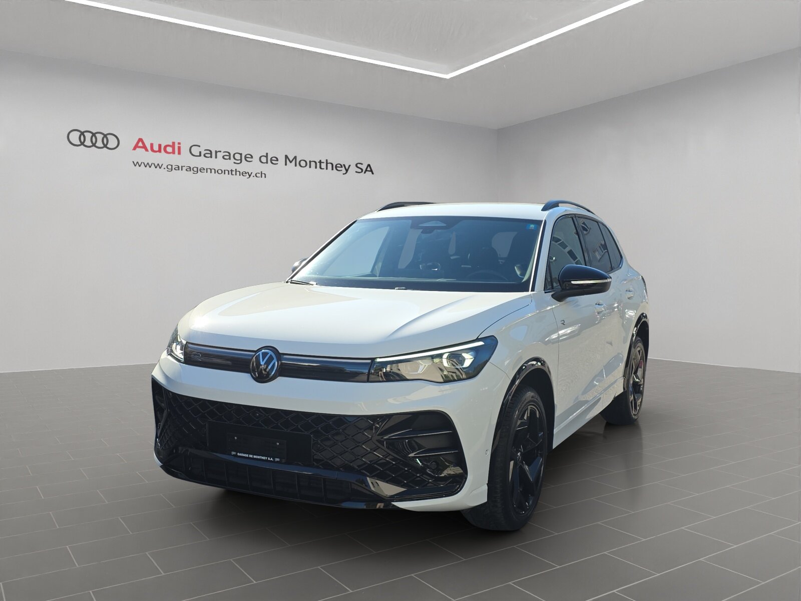 VW Tiguan 2.0 TDI SCR R-Line 4Motion DSG