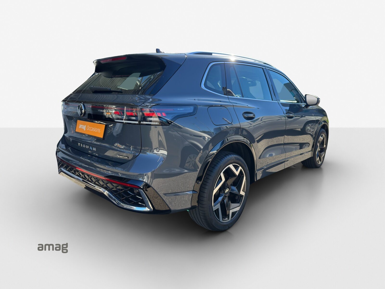 VW Tiguan R-Line, Benzin, Occasion / Gebraucht, Automatik - 5