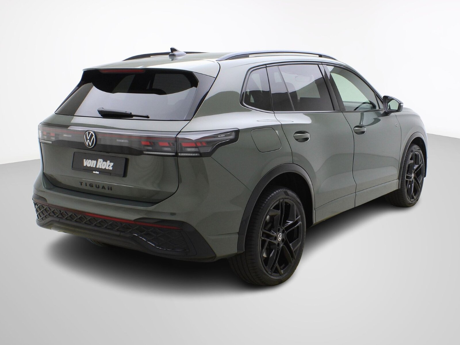 VW Tiguan 1.5 TSI DSG PHEV R-Line Black Style, Plug-in-Hybrid Benzina/Elettrica, Occasioni / Usate, Automatico - 5