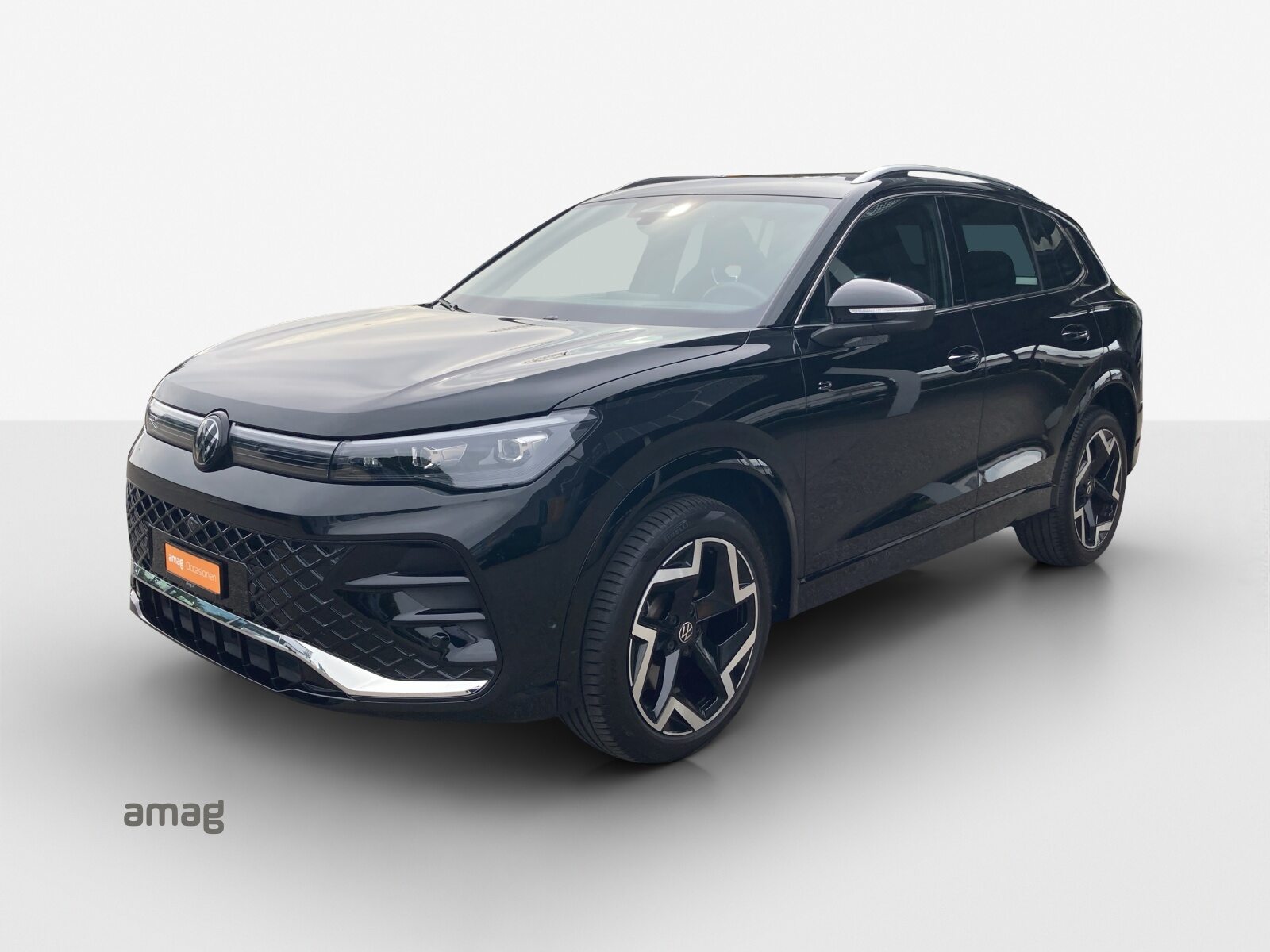 VW Tiguan R-Line