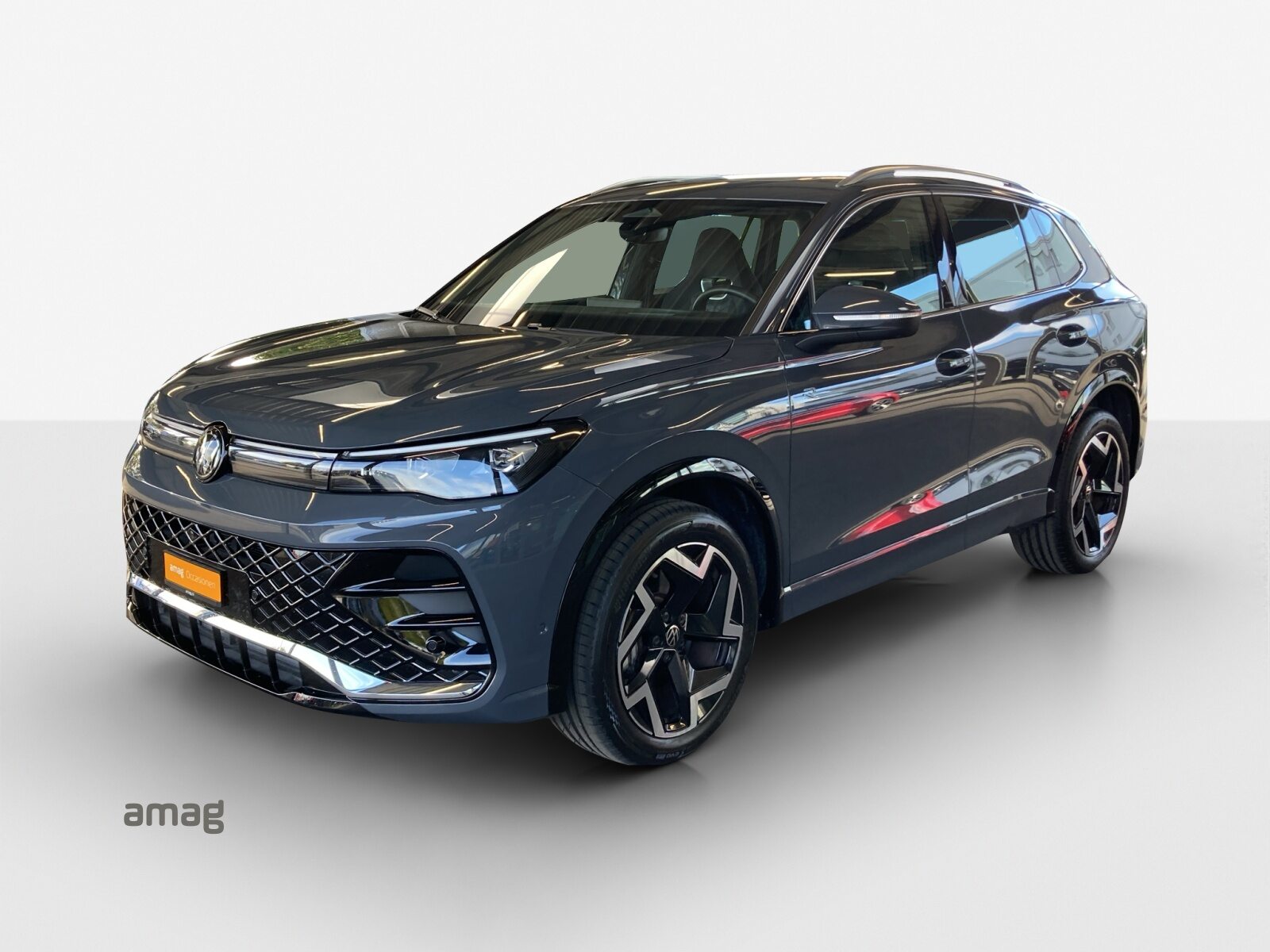 VW Tiguan R-Line
