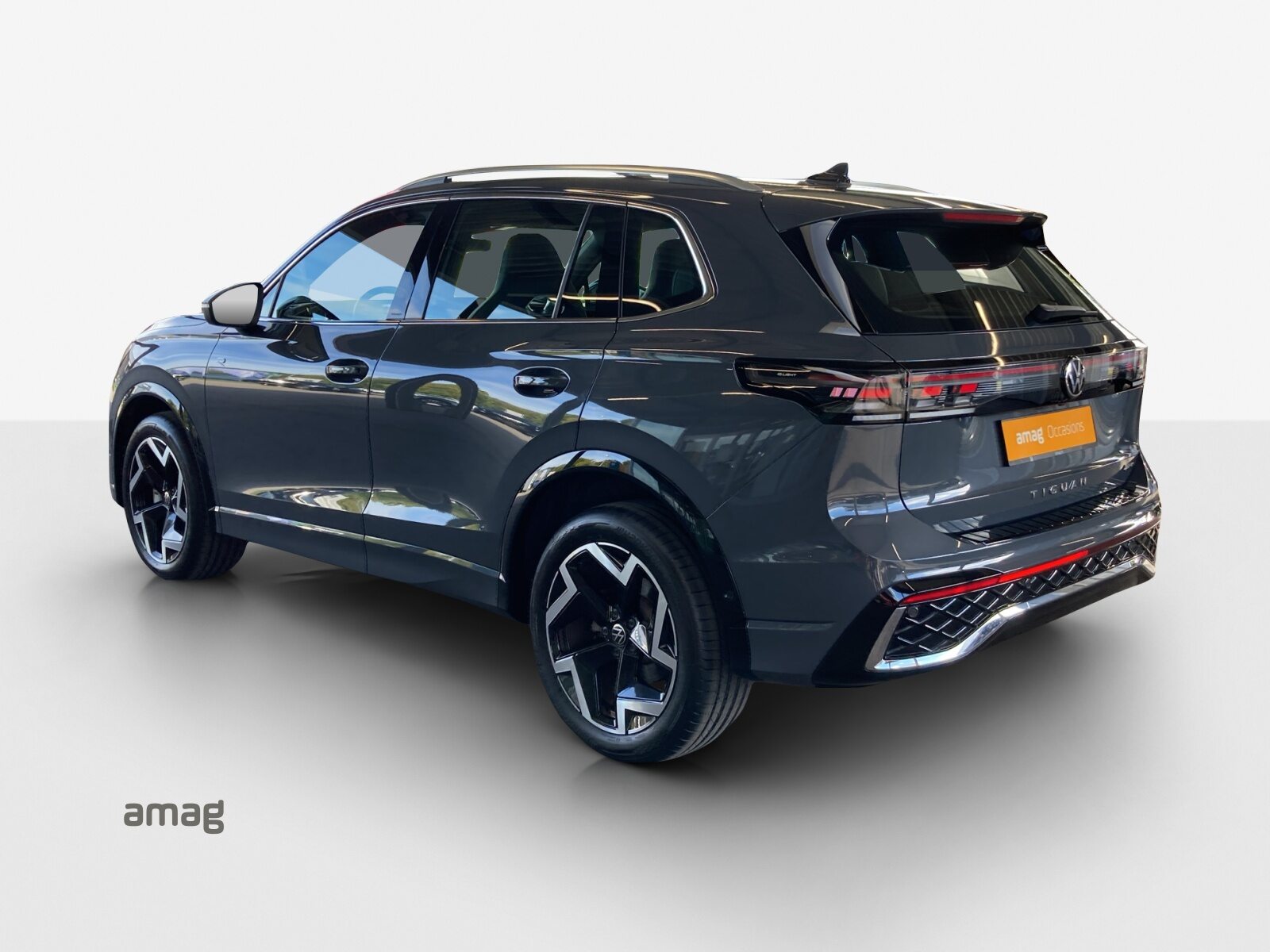 VW Tiguan R-Line, Essence, Occasion / Utilisé, Automatique - 3