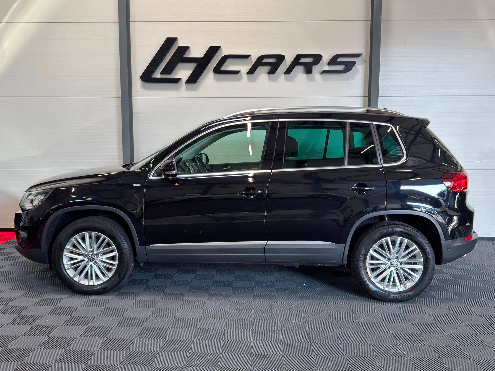 VW Tiguan 2.0 TDI BMT Cup R-Line DSG, Diesel, Occasion / Utilisé, Automatique - 2