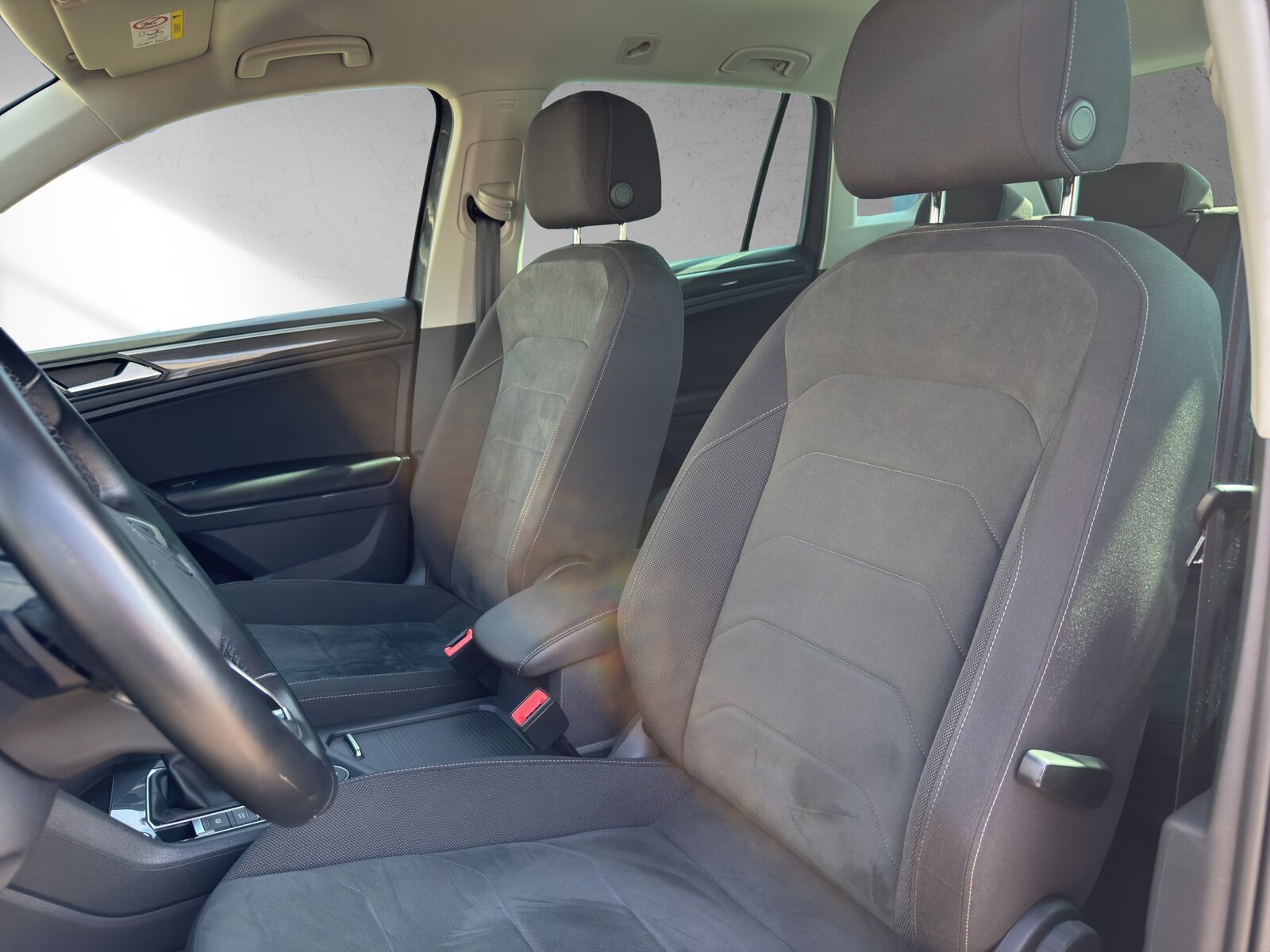 VW Tiguan 2.0 TDI SCR R-Line 4Motion DSG, Diesel, Occasion / Utilisé, Automatique - 7
