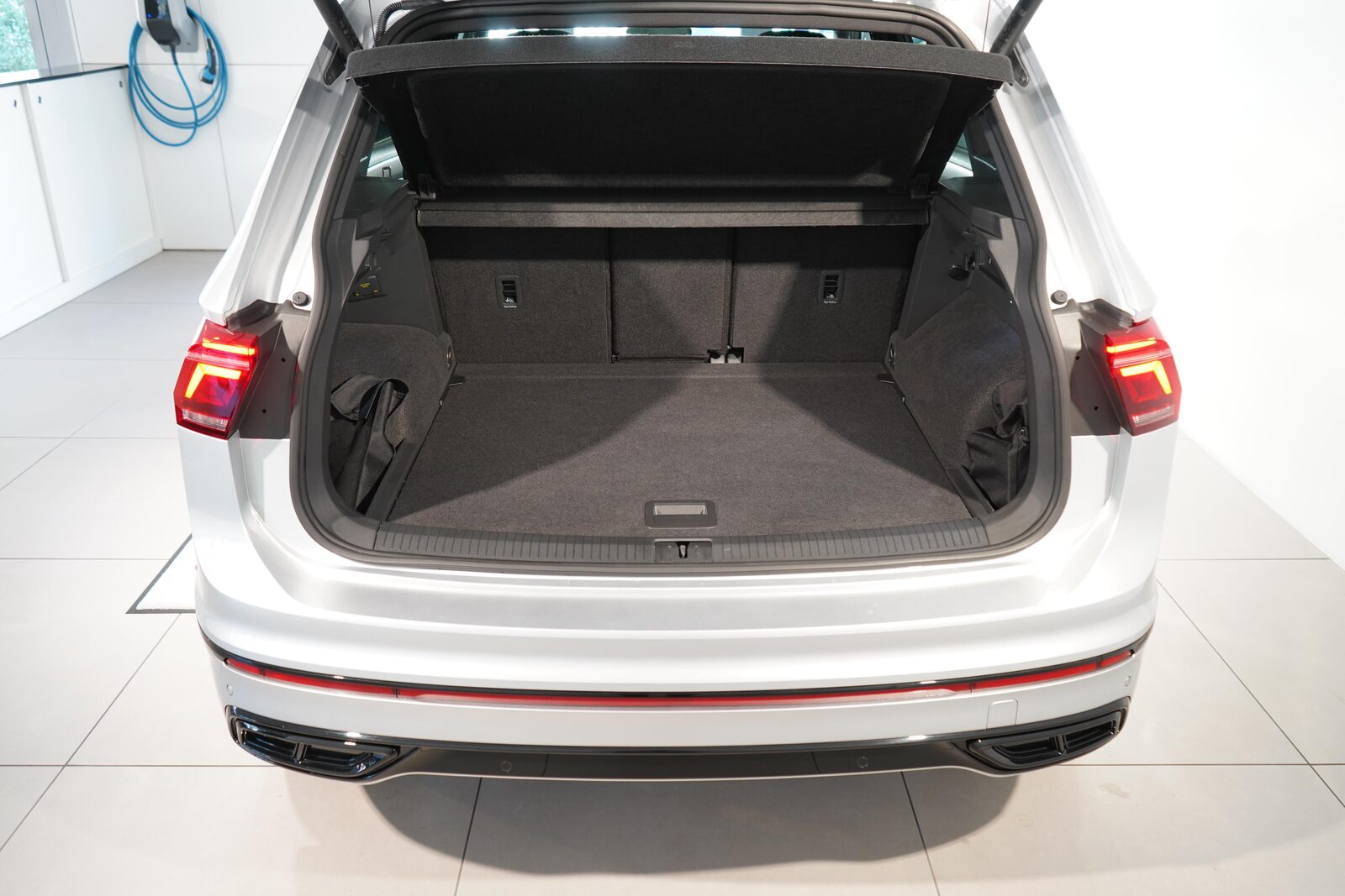 VW Tiguan 2.0 TSI R-Line DSG 4motion, Benzina, Occasioni / Usate, Automatico - 5