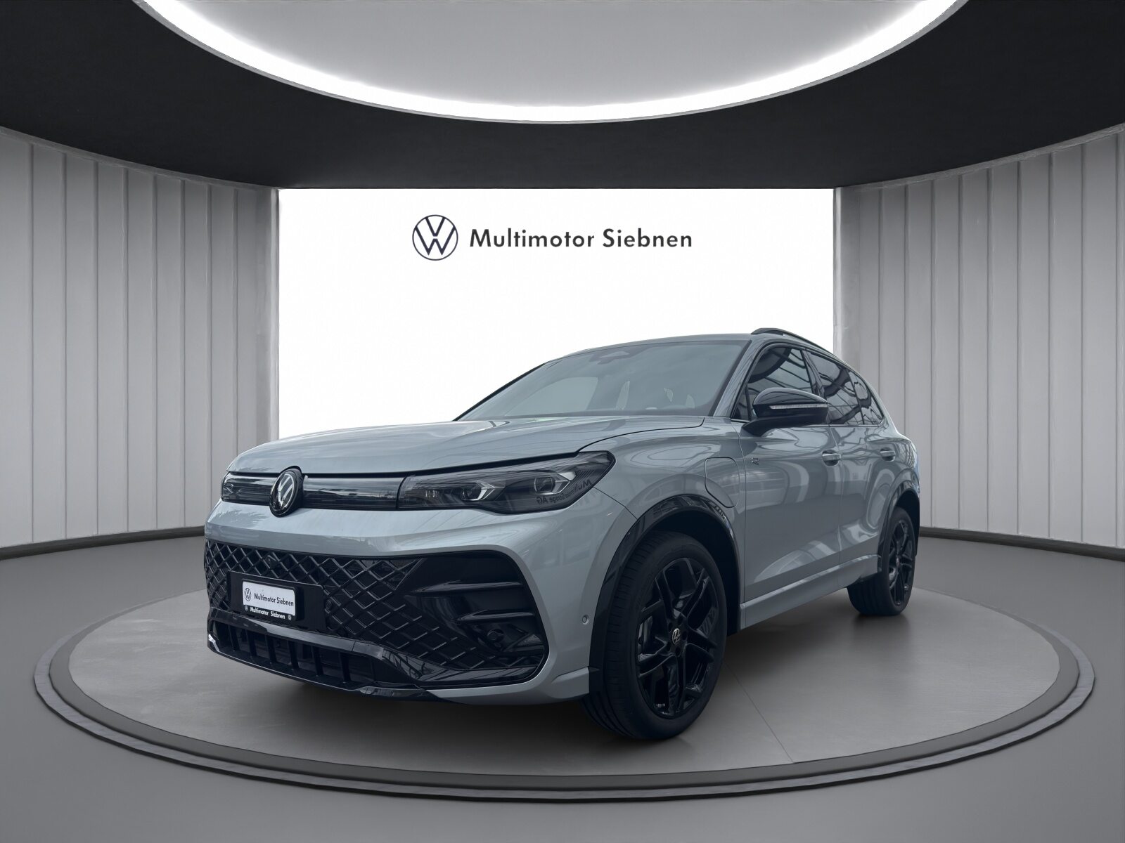 VW Tiguan R-Line