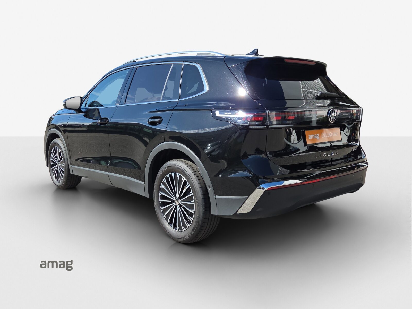 VW Tiguan Elegance, Essence, Occasion / Utilisé, Automatique - 3