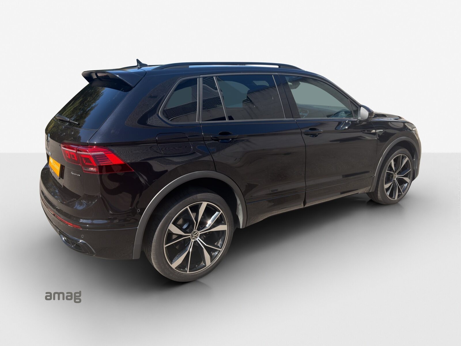 VW Tiguan R-Line, Benzina, Occasioni / Usate, Automatico - 5