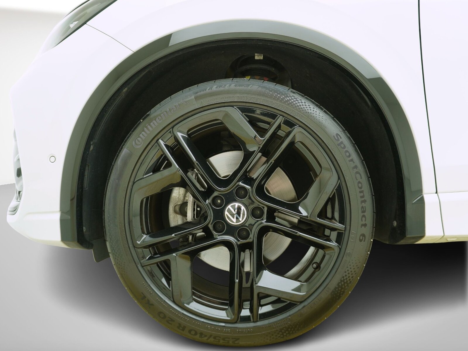 VW Tiguan 2.0 TSI DSG R-Line Black Style 4Motion **VW Werksg, Essence, Occasion / Utilisé, Automatique - 7