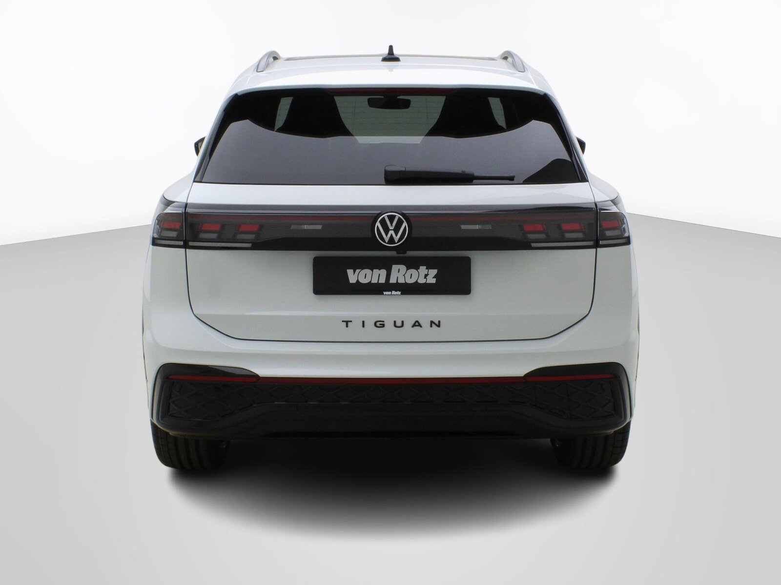 VW Tiguan 2.0 TSI DSG R-Line Black Style 4Motion **VW Werksg, Benzin, Occasion / Gebraucht, Automatik - 4