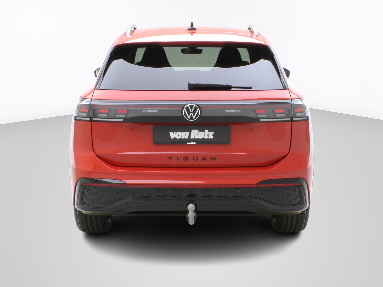VW Tiguan 2.0 TSI DSG R-Line Black Style 4Motion, Petrol, Second hand / Used, Automatic - 4