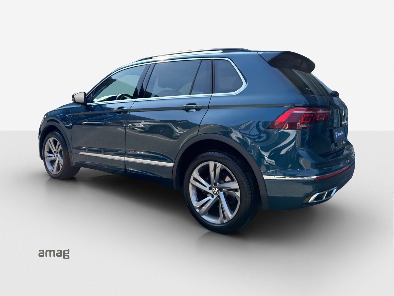 VW Tiguan R-Line, Hybride Intégral Essence/Électricité, Occasion / Utilisé, Automatique - 4