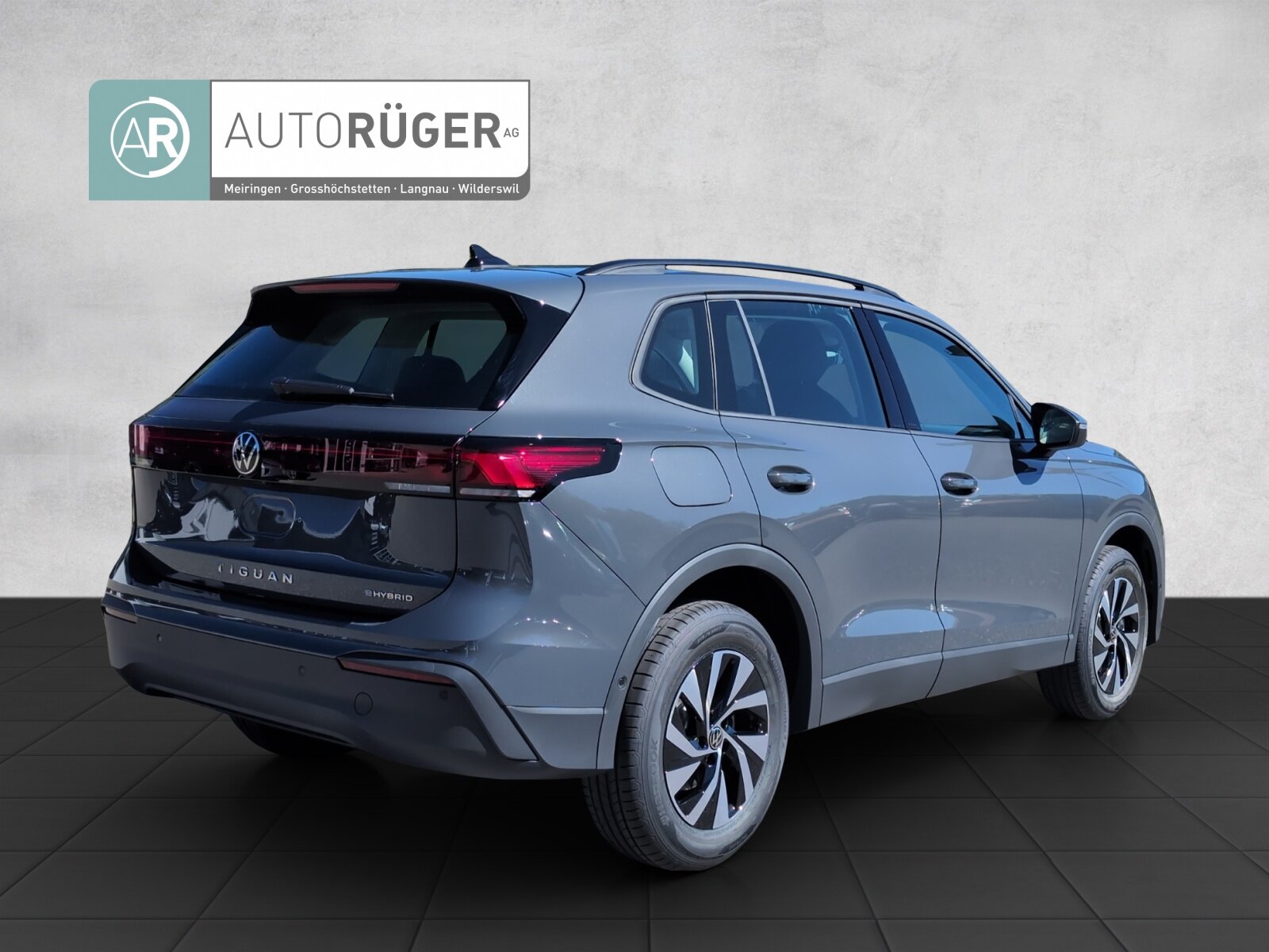 VW Tiguan Life, Hybride Rechargeable Essence/Électricité, Occasion / Utilisé, Automatique - 6