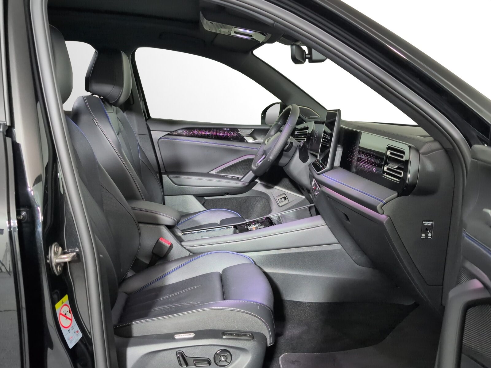VW Tiguan R-Line UNITED, Essence, Occasion / Utilisé, Automatique - 7