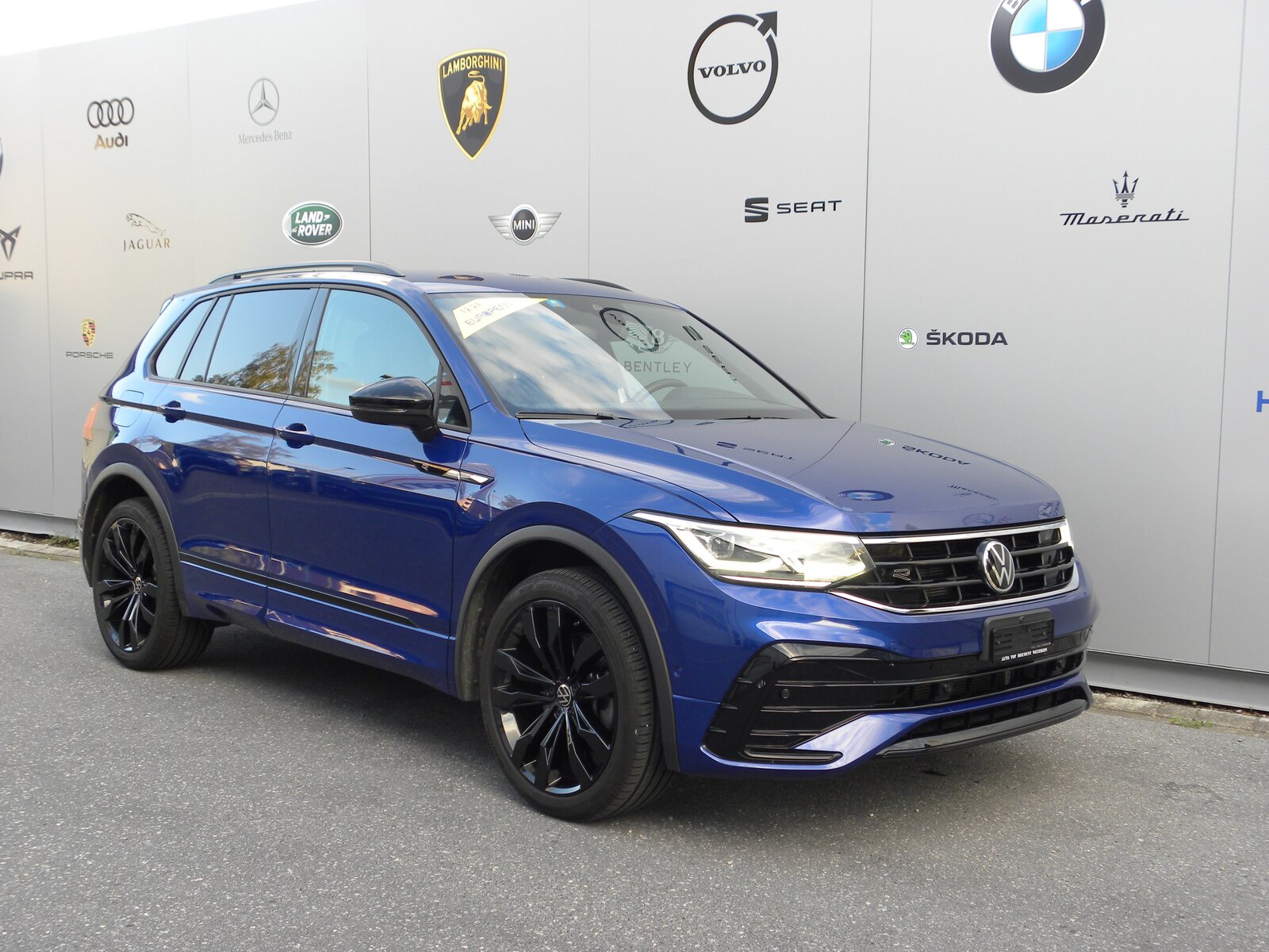 VW Tiguan 2.0 TDI SCR R-Line 4Motion DSG, Diesel, Second hand / Used, Automatic - 3