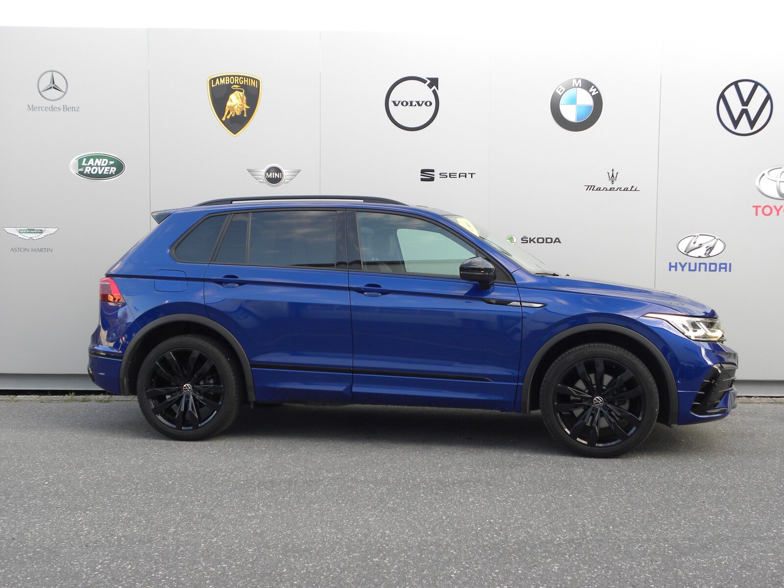 VW Tiguan 2.0 TDI SCR R-Line 4Motion DSG, Diesel, Second hand / Used, Automatic - 5