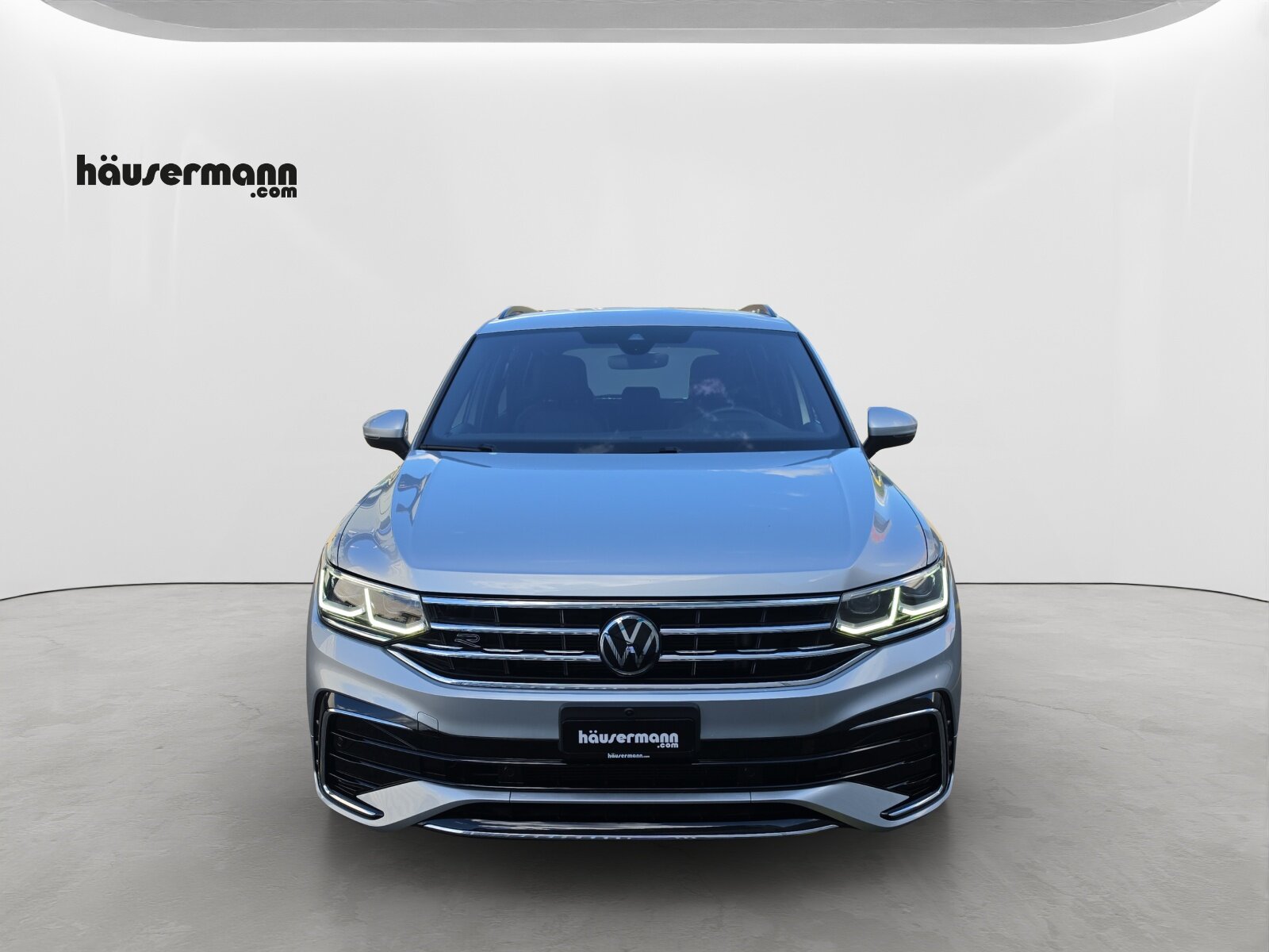 VW Tiguan 2.0 TSI R-Line DSG, Benzin, Occasion / Gebraucht, Automatik - 2