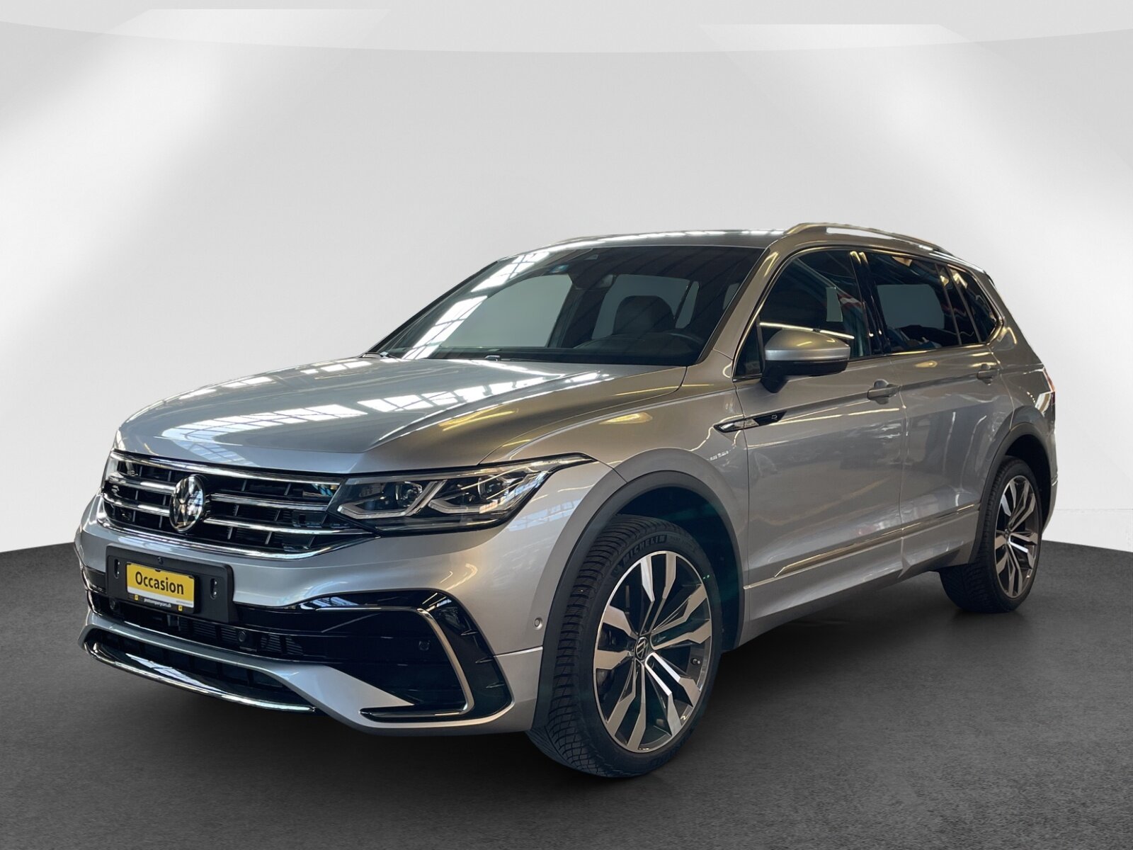 VW Tiguan Allspace 2.0 TSI R-Line DSG, Benzin, Occasion / Gebraucht, Automatik - 3