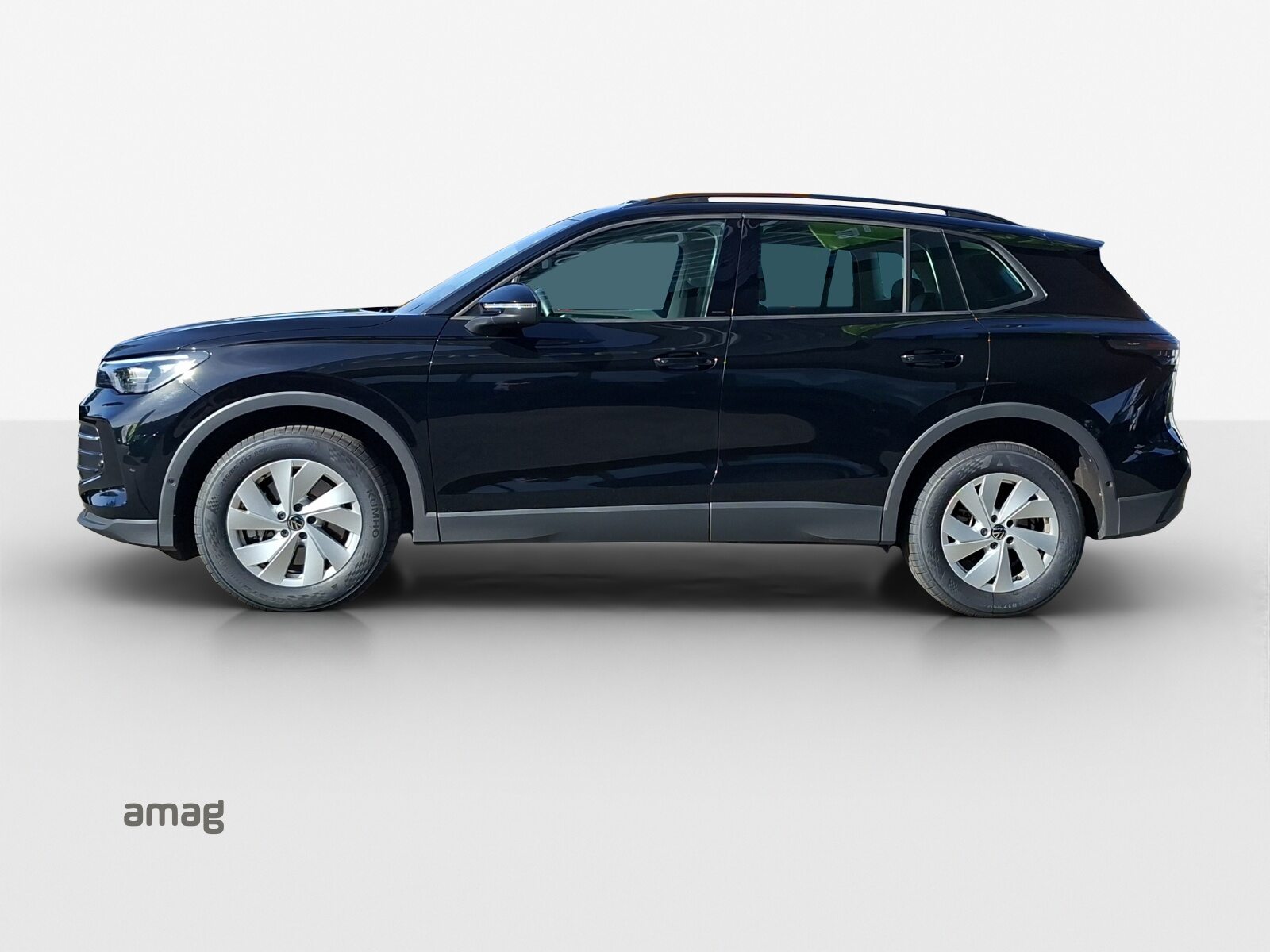 VW Tiguan Life, Petrol, Second hand / Used, Automatic - 2