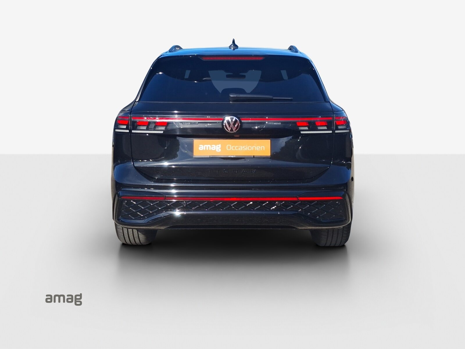 VW Tiguan R-Line, Benzin, Occasion / Gebraucht, Automatik - 4