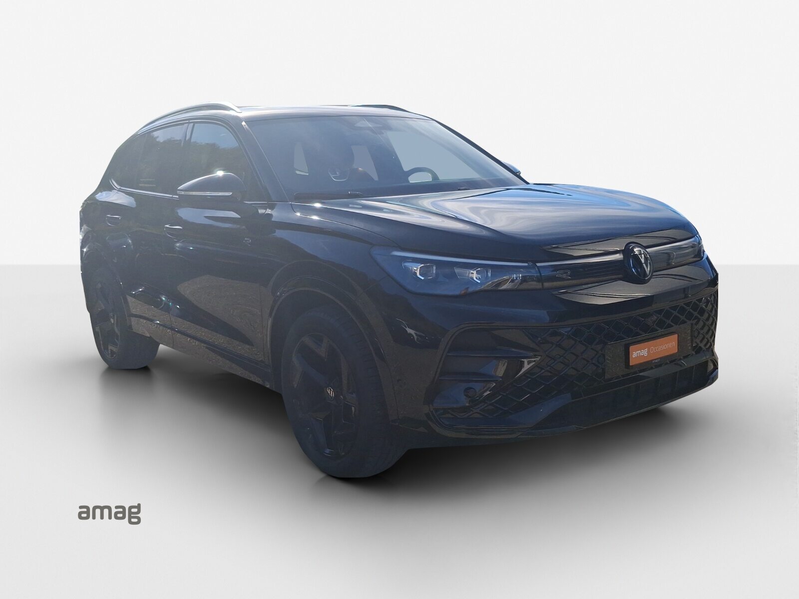 VW Tiguan R-Line, Benzin, Occasion / Gebraucht, Automatik - 6