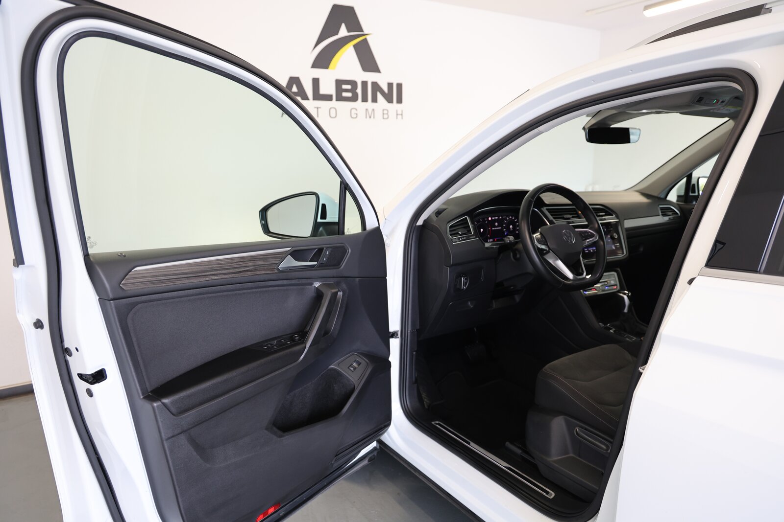 VW Tiguan Allspace 2.0 TDI SCR Elegance DSG, Diesel, Occasioni / Usate, Automatico - 5