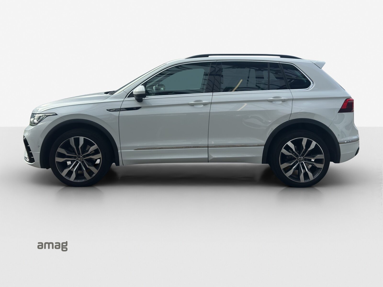 VW Tiguan R-Line, Benzina, Occasioni / Usate, Automatico - 2