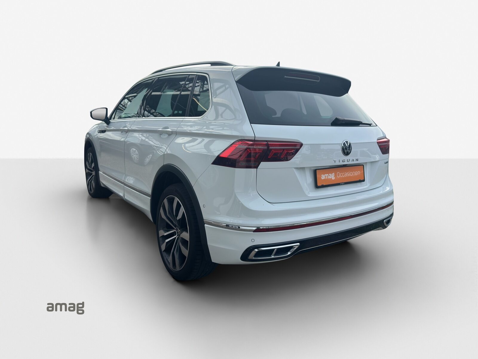 VW Tiguan R-Line, Benzina, Occasioni / Usate, Automatico - 3