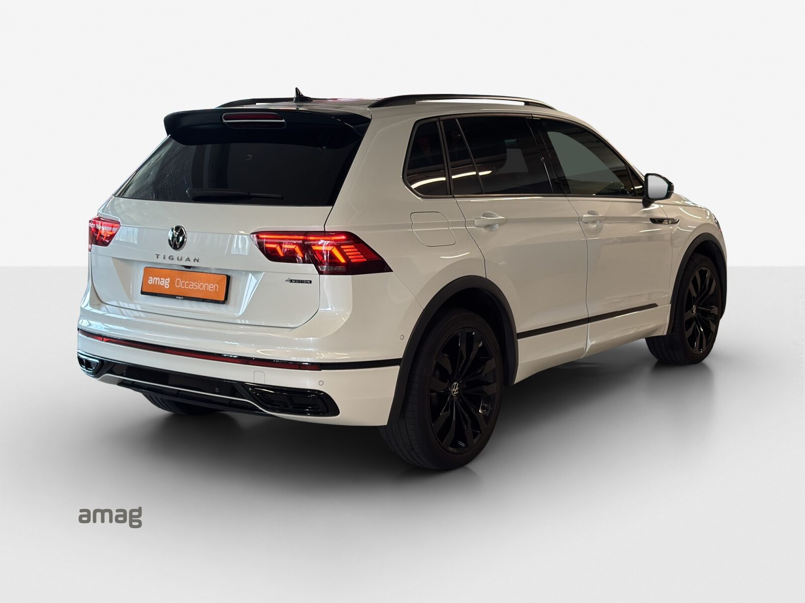 VW Tiguan R-Line, Benzina, Occasioni / Usate, Automatico - 5