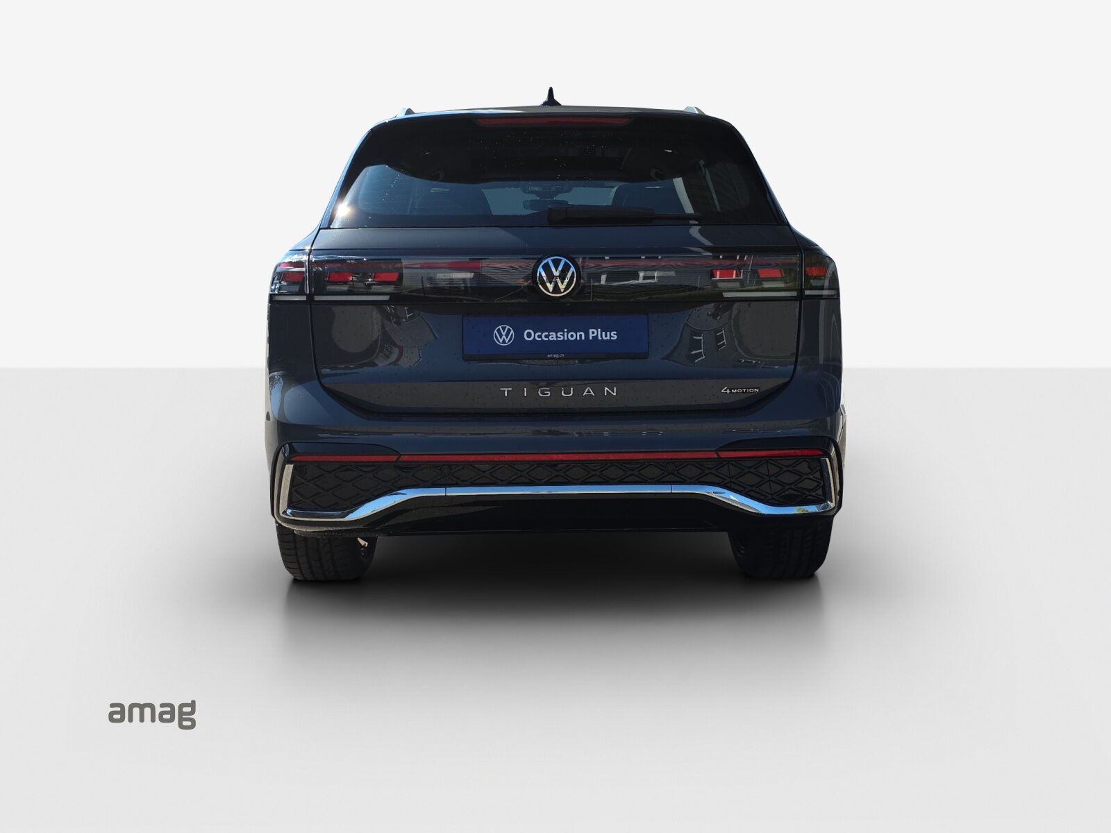 VW Tiguan R-Line, Petrol, Second hand / Used, Automatic - 4