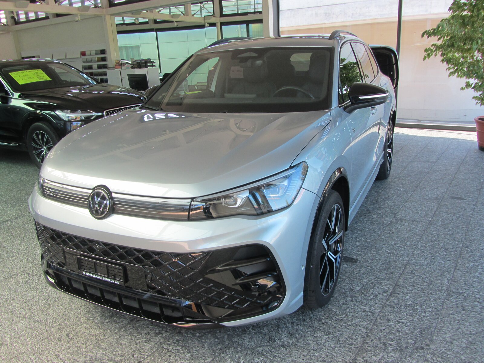 VW Tiguan 2.0 TSI DSG R-Line 4Motion