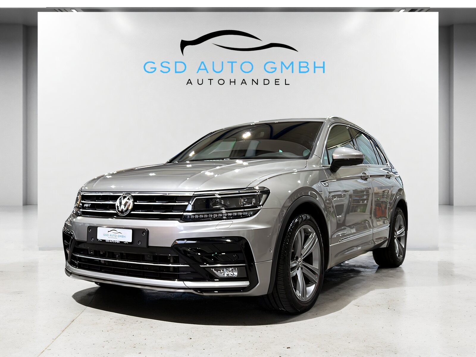 VW Tiguan 2.0TSI Highline 4Motion DSG**Panodach,AHK,LED,Frisch
