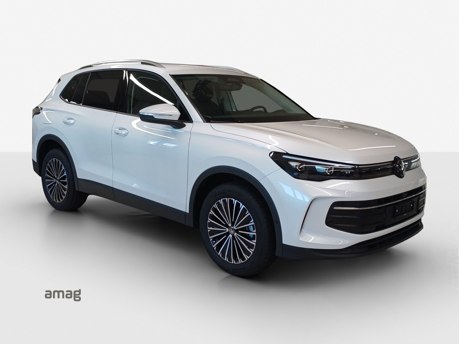 VW Tiguan Life UNITED, Essence, Occasion / Utilisé, Automatique - 6