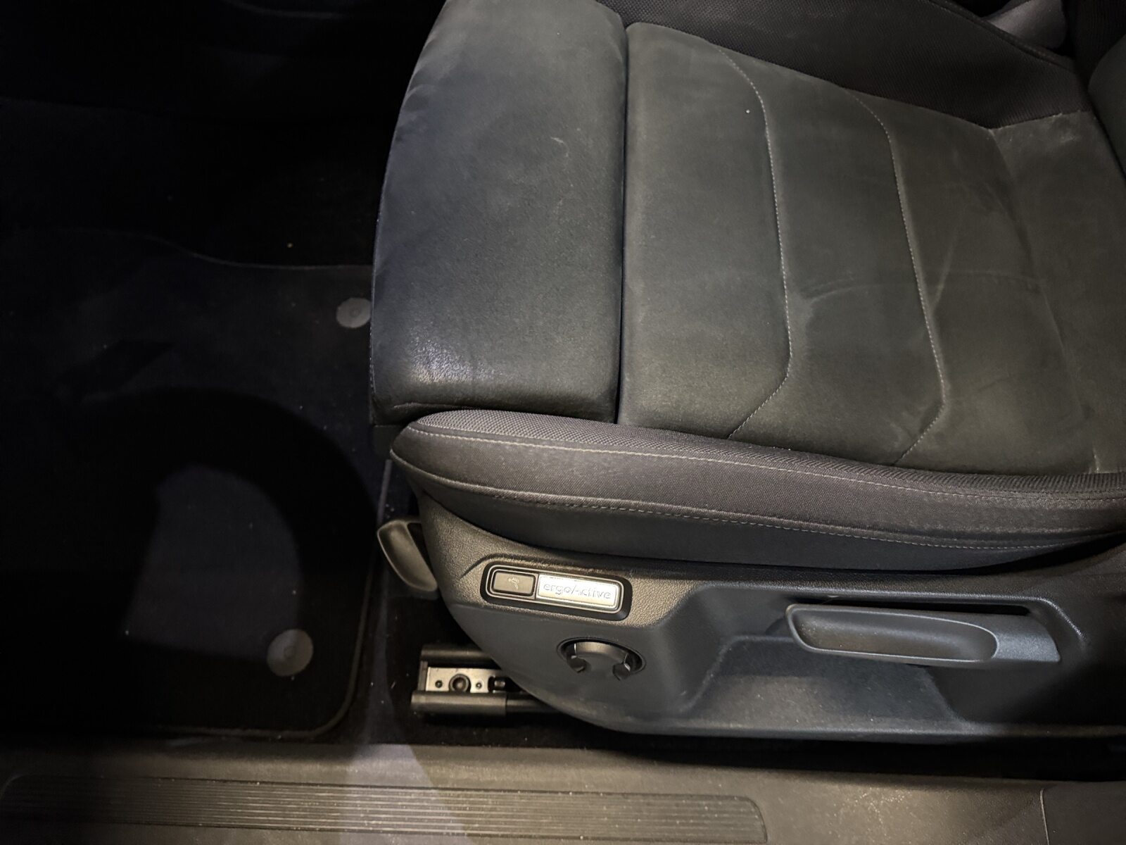 VW Tiguan Life, Benzin, Occasion / Gebraucht, Automatik - 3