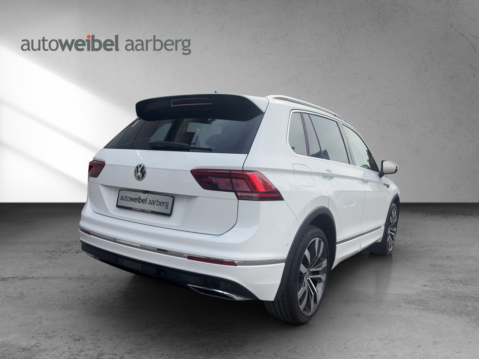 VW Tiguan Highline, Diesel, Occasion / Utilisé, Automatique - 2