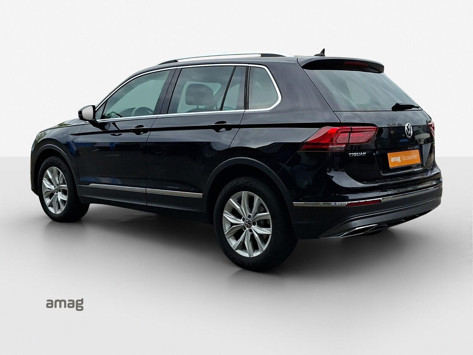 VW Tiguan Highline, Petrol, Second hand / Used, Automatic - 3