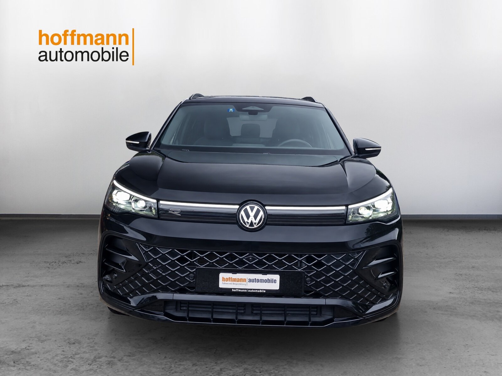 VW Tiguan 2.0 TSI DSG R-Line 4Motion, Benzin, Occasion / Gebraucht, Automatik - 2