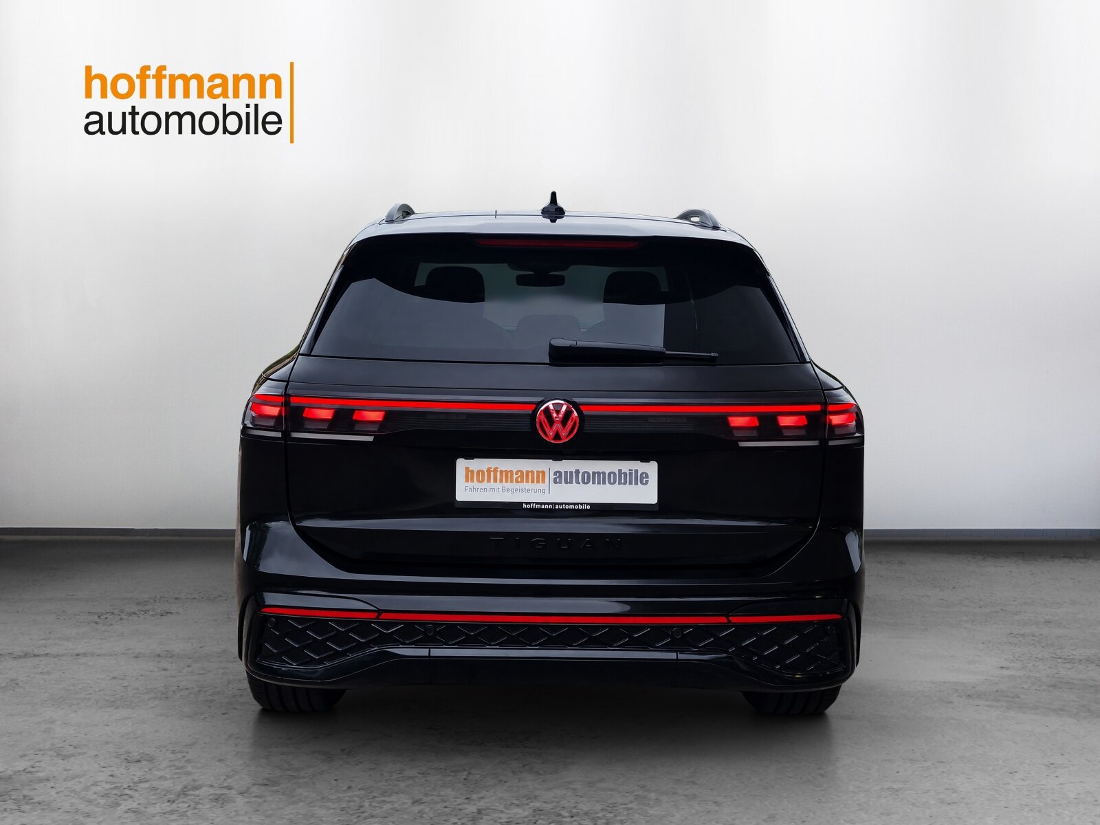 VW Tiguan 2.0 TSI DSG R-Line 4Motion, Benzin, Occasion / Gebraucht, Automatik - 5