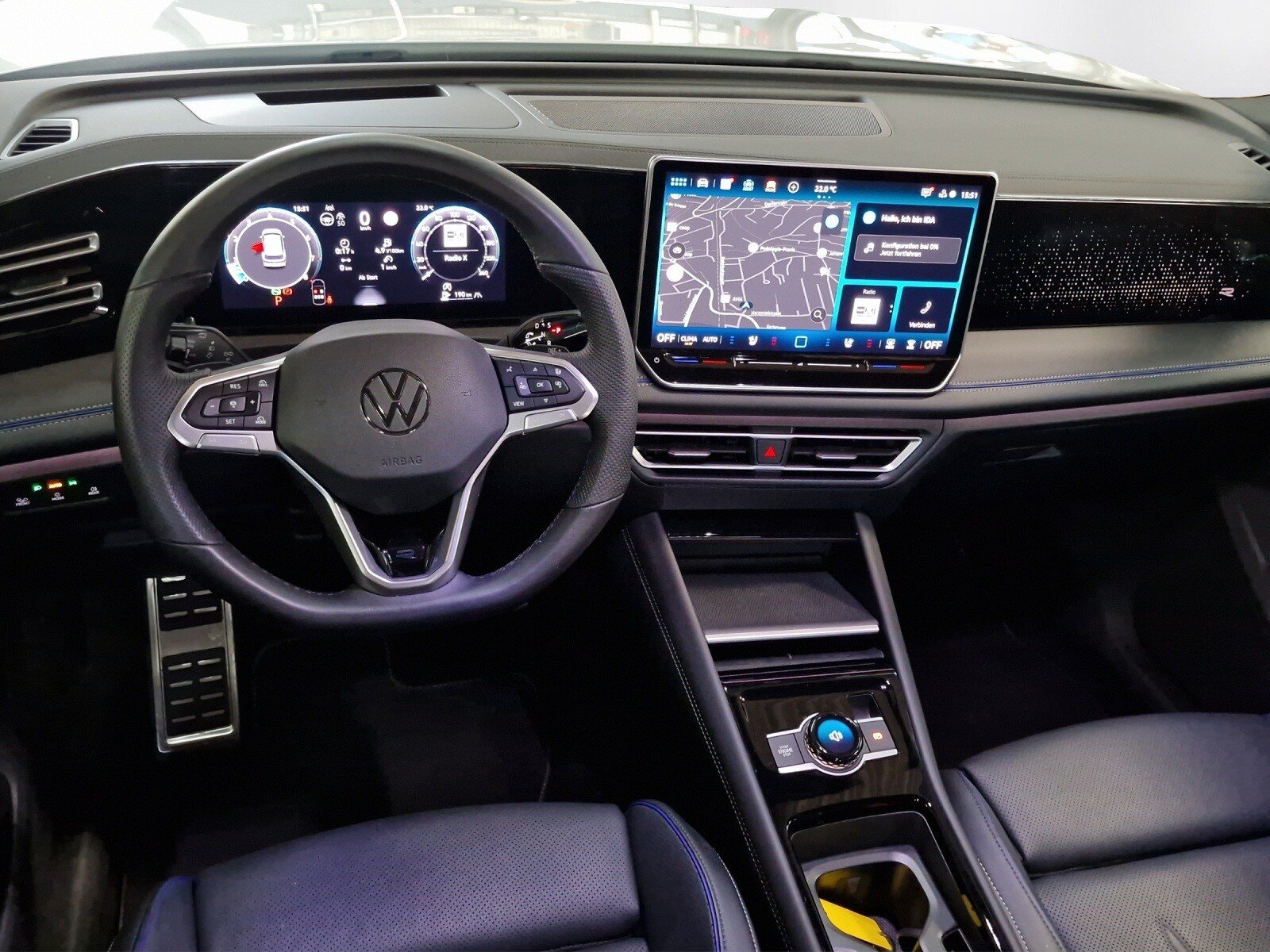 VW Tiguan 2.0 TSI DSG R-Line 4Motion, Benzin, Occasion / Gebraucht, Automatik - 7