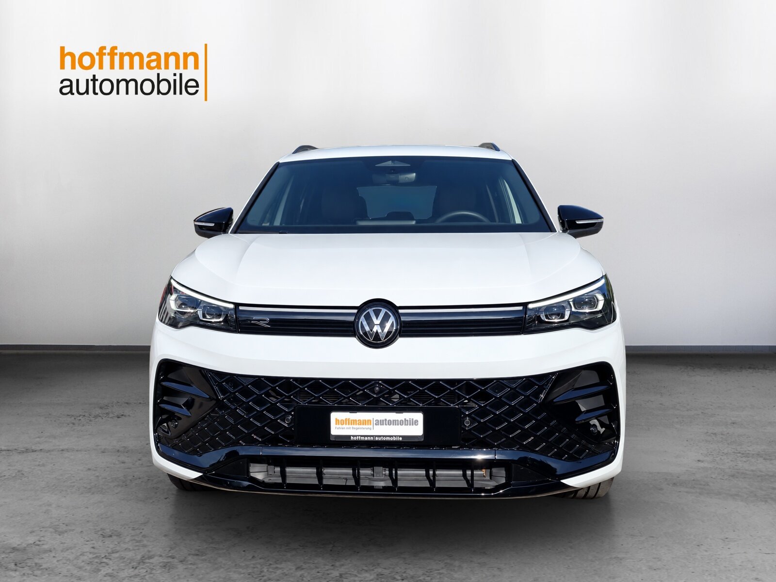VW Tiguan 2.0 TSI DSG R-Line 4Motion, Benzin, Occasion / Gebraucht, Automatik - 2