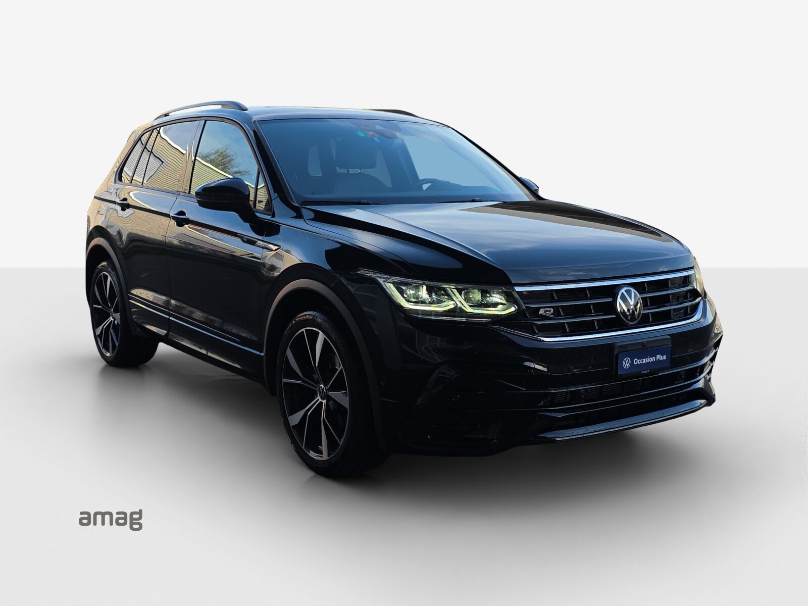 VW Tiguan R-Line, Benzin, Occasion / Gebraucht, Automatik - 6