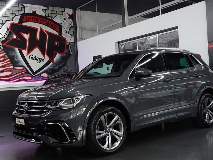 VW TIGUAN 2.0 TDI SCR R-LINE 4MOTION DSG CH-FZ AHL 2500kg, Diesel, Occasion / Gebraucht, Automatik