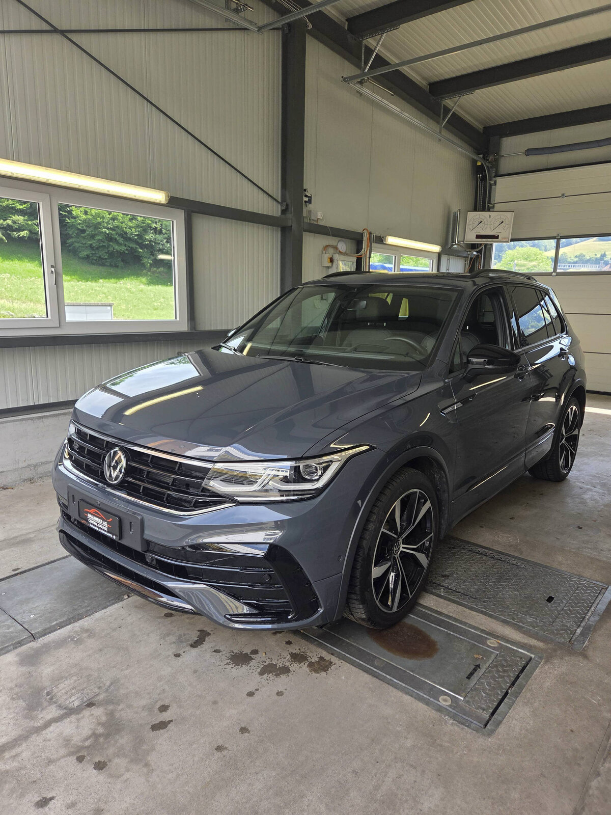 VW Tiguan 2.0 TSI R-Line DSG
