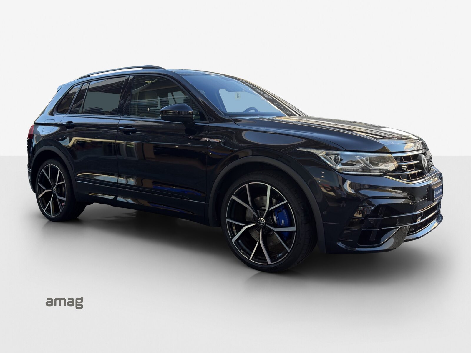 VW Tiguan R, Petrol, Second hand / Used, Automatic - 6