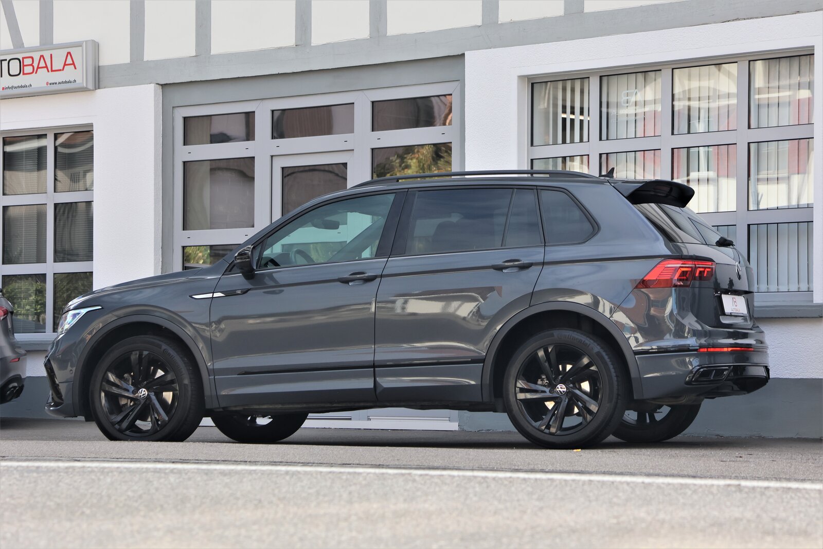 VW Tiguan 2.0 TDI SCR R-Line 4Motion DSG (CH) 200PS, Diesel, Occasion / Utilisé, Automatique - 4