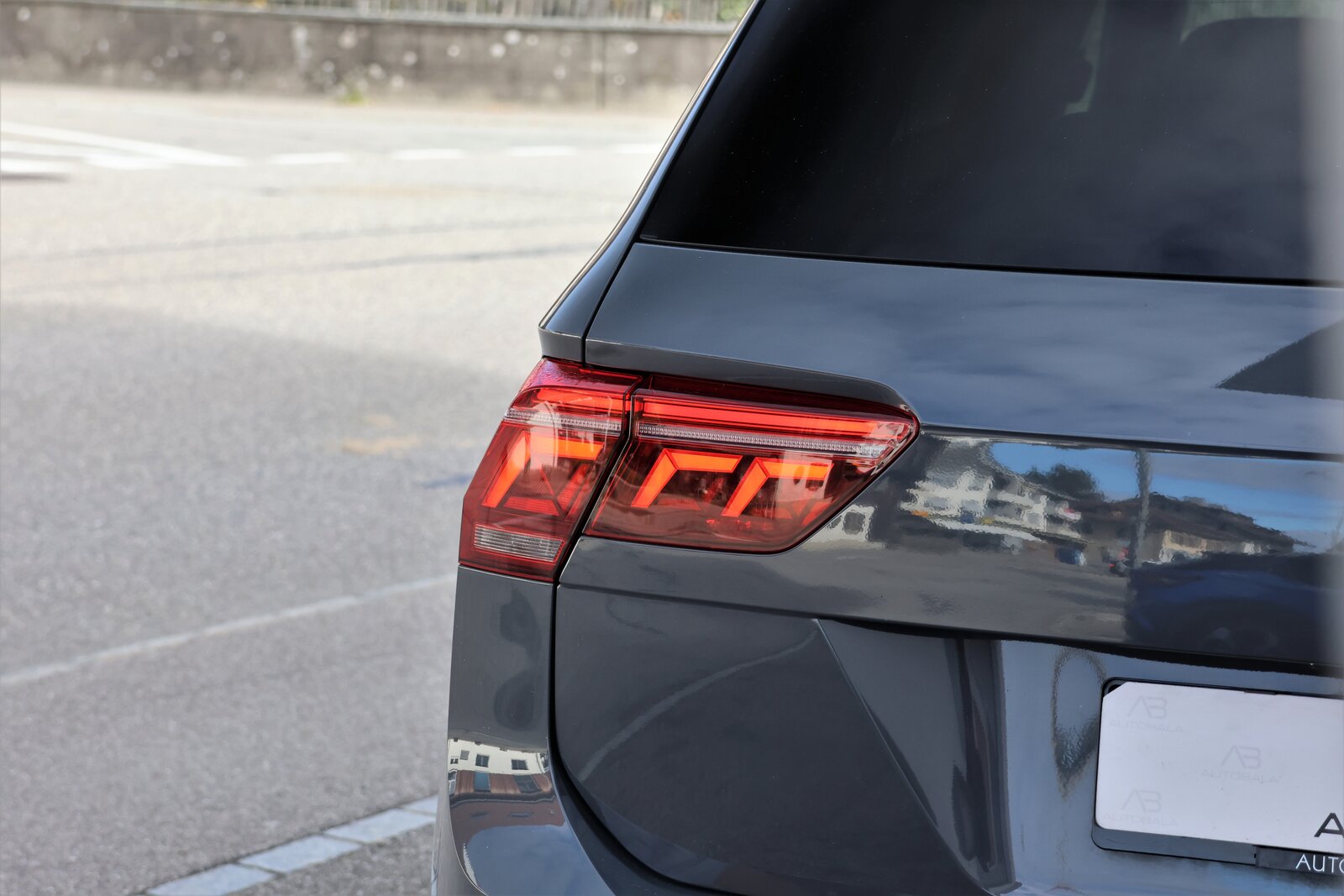 VW Tiguan 2.0 TDI SCR R-Line 4Motion DSG (CH) 200PS, Diesel, Occasion / Utilisé, Automatique - 6