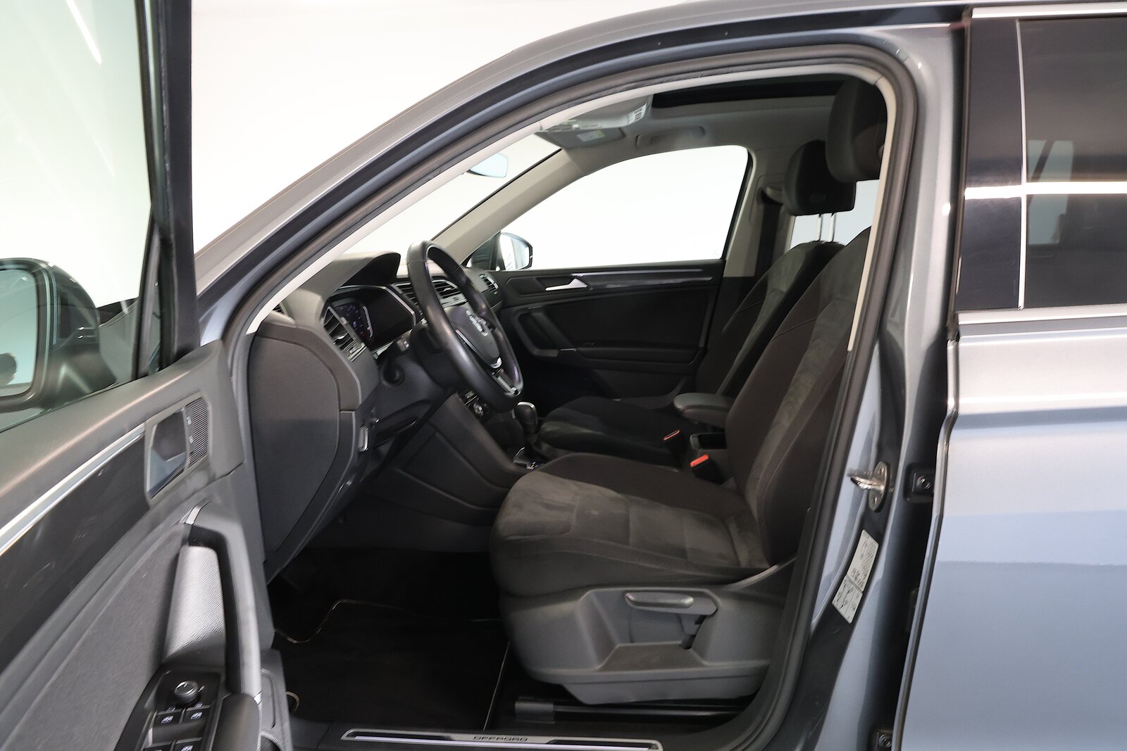 VW Tiguan Allspace 2.0 TDI SCR Highline DSG *7-Sitzer*, Diesel, Occasion / Utilisé, Automatique - 6