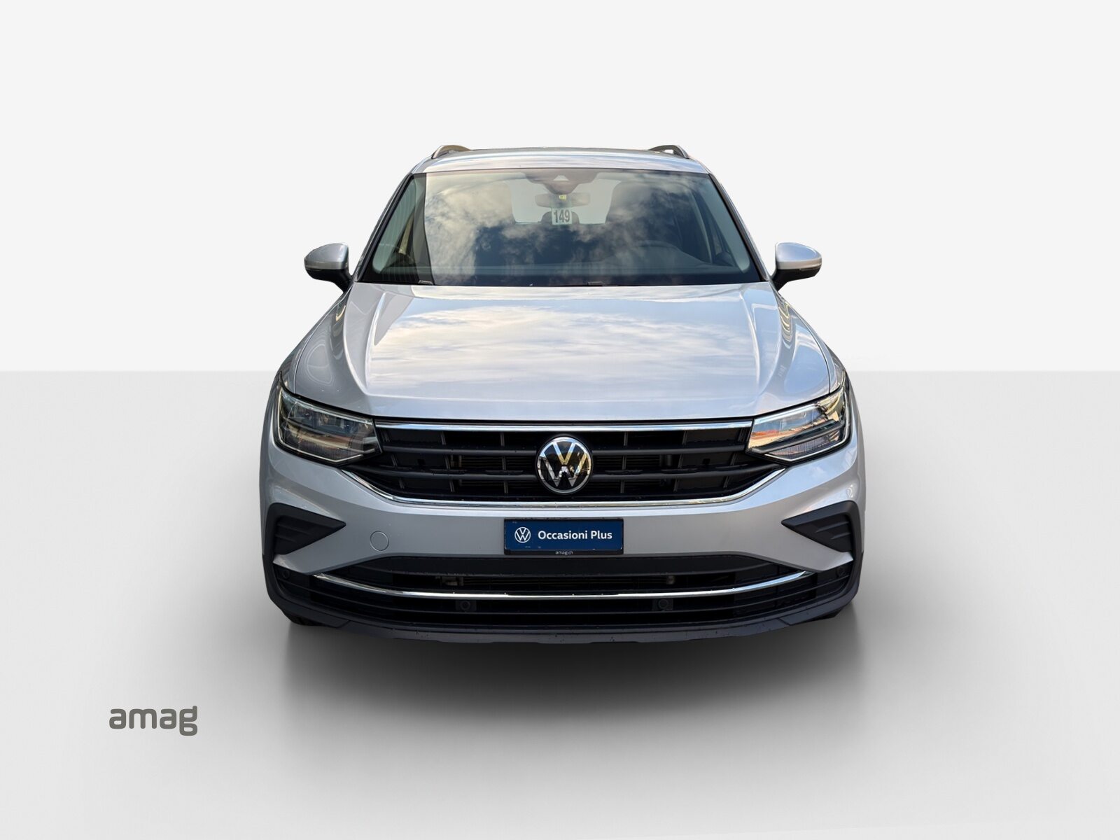 VW Tiguan Life, Petrol, Second hand / Used, Automatic - 7
